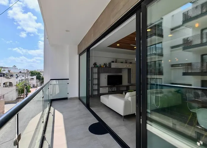 Icono 301 By Guys Riviera *